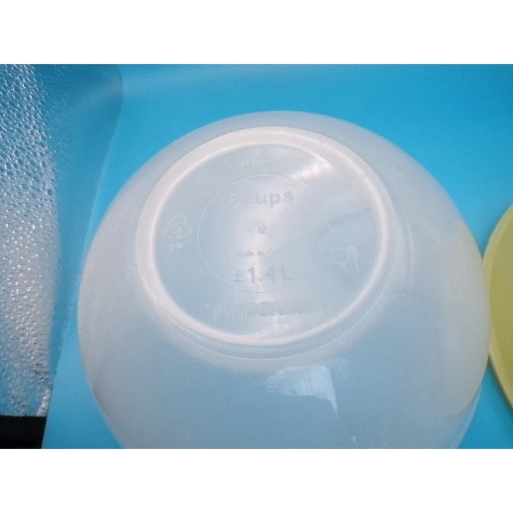 Tupperware Mixing Bowl‎ Set 2 Yellow Clear 1.4L 6 Cup Vintage Kitchenware